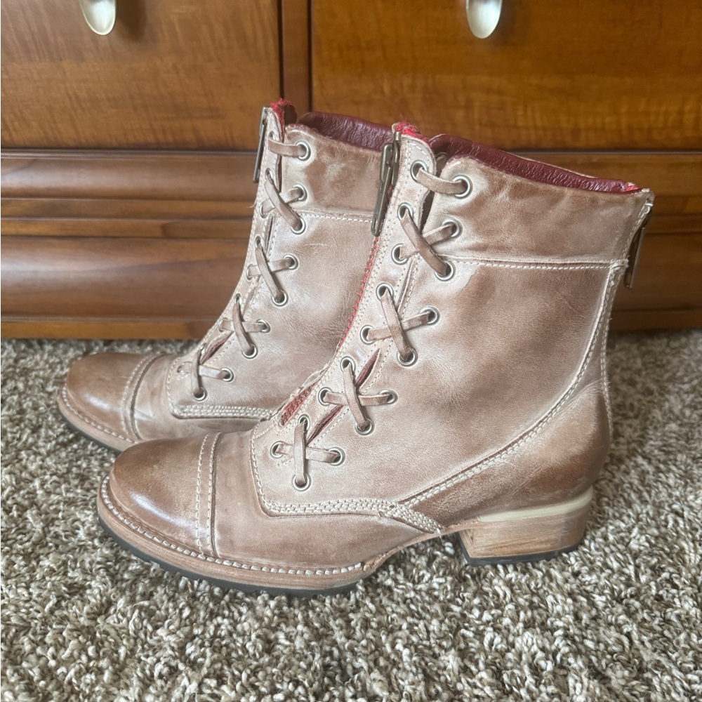 Liverpool Tan Lace-Up Leather Boots with Red Trim